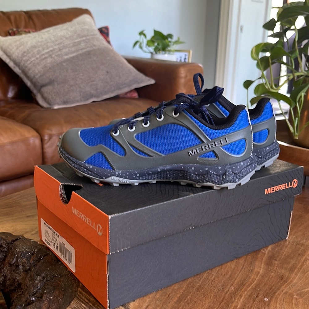 Brand New Merrell hiking shoes youth size 13.